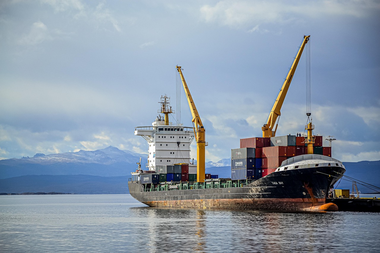air cargo healthcare shipping